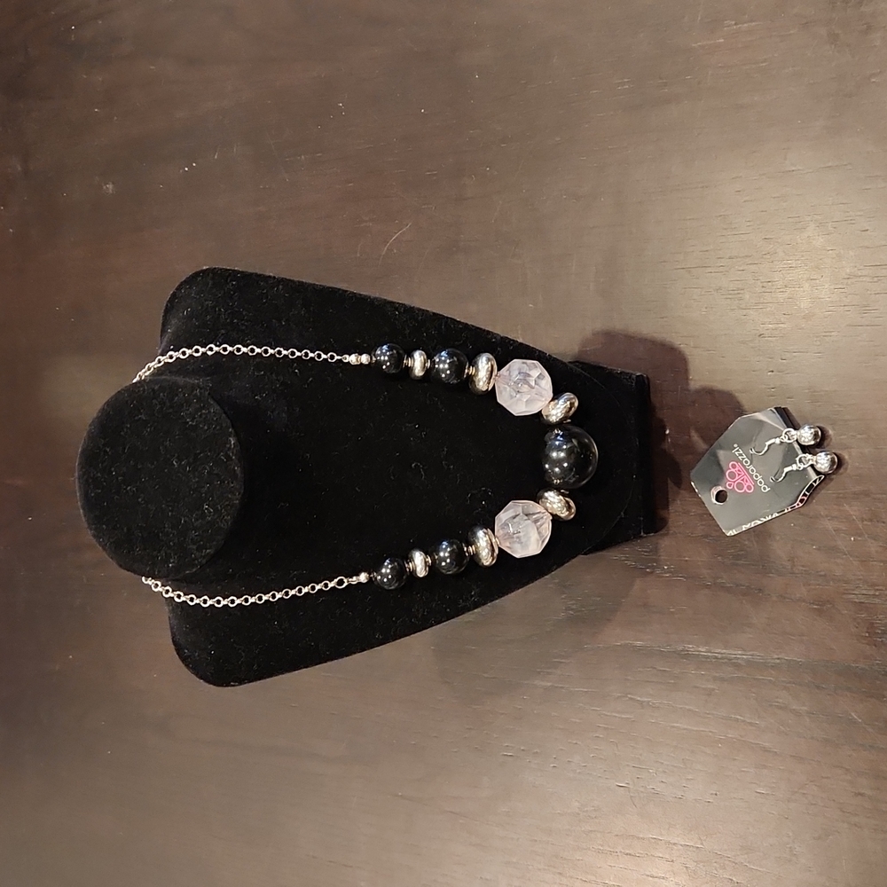Large Bead Black & Frosted White necklace & Earrings set